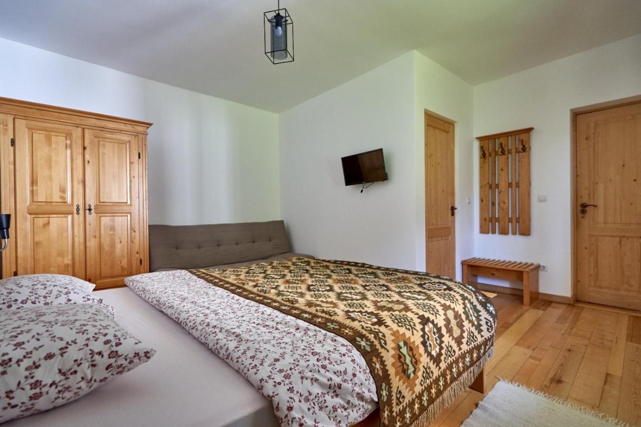 Anahouse Hotel Viseu de Sus Luaran gambar